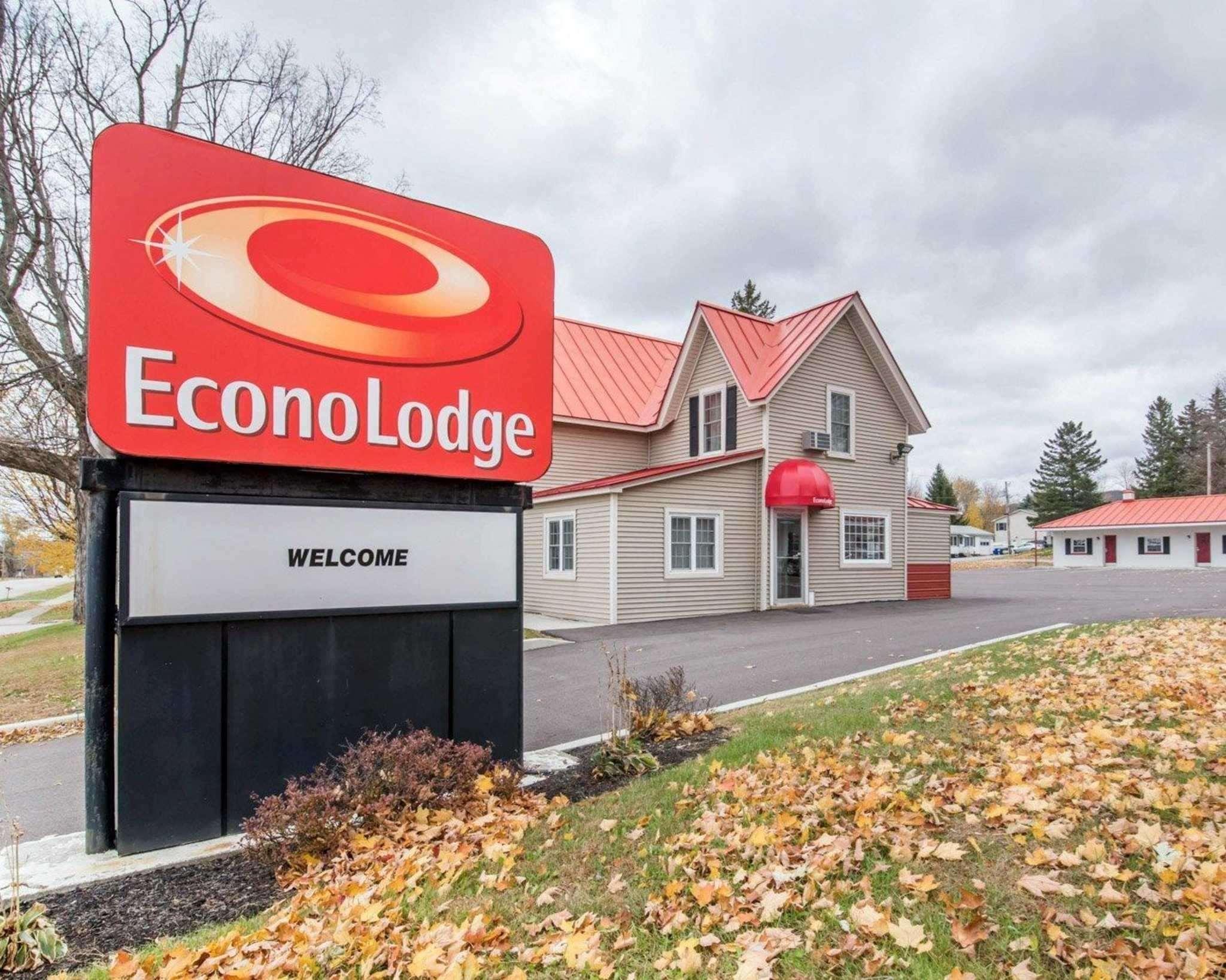 Econo Lodge St Albans Town سانت ألبانز المظهر الخارجي الصورة